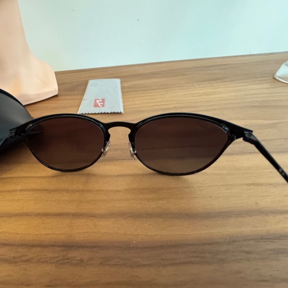 Ray Ban P Black Erika Sunglasses in Box. - Picture 11 of 11